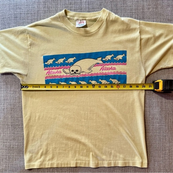Vintage Cream and Blue Graphic Tee - Picture 5 of 5